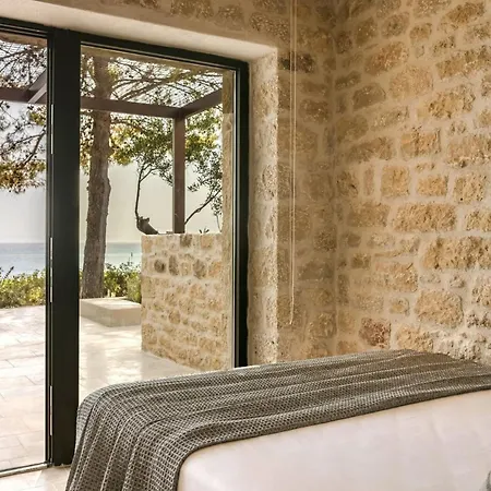 Remarkable Kardamyli Beachfront | Millennium Earl | 2 Bedrooms | Spacious Furnished Outdoor Area With Spectacular Sea Views | Ritsa Βίλα